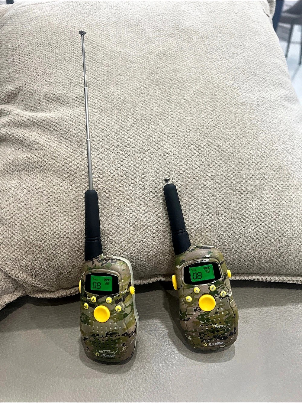 U.S. Army 2-Piece Walkie Talkie Set Camo Green & Gray